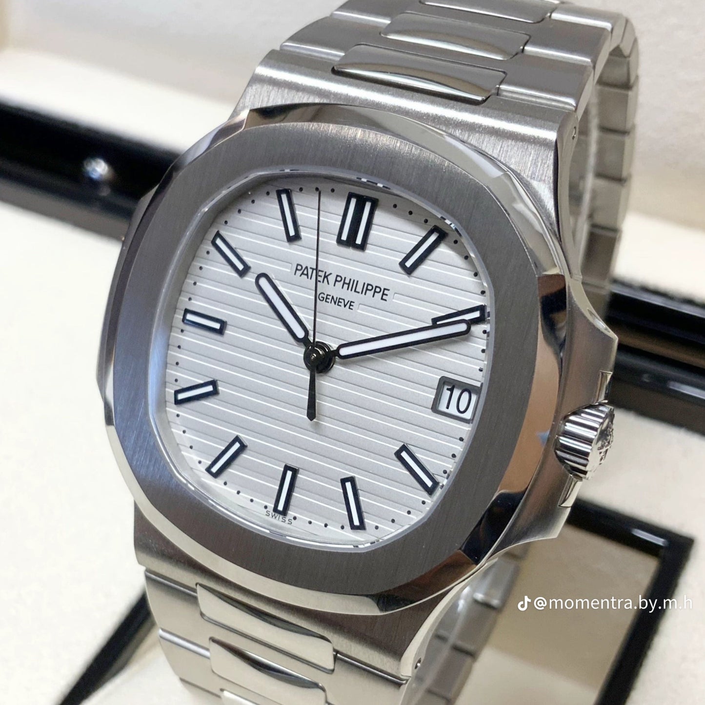 Patek Philippe - Geneve Chain Strap