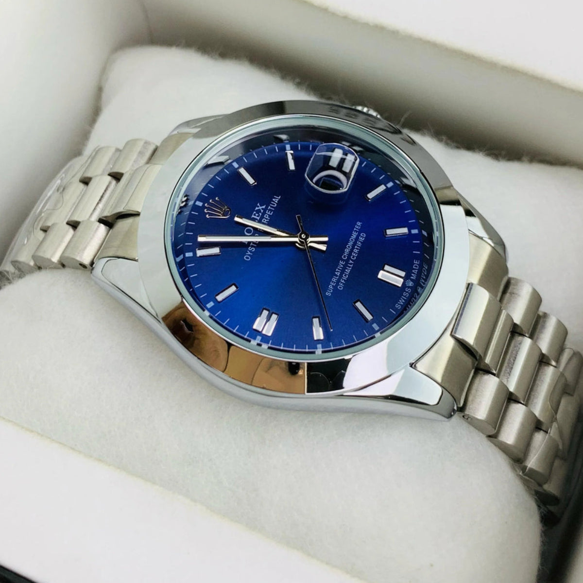 Oyster (Silver inner blue)